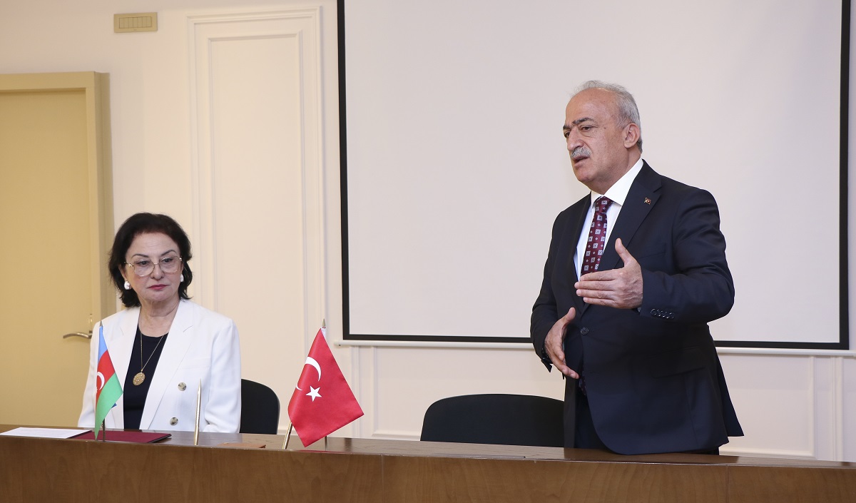 Türk Universitetlər Birliyinin təsisçilərindən olan AzMİU və Atatürk Universitetləri arasında əlaqələr genişlənir (FOTO)