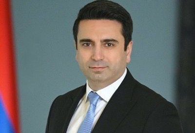 Sülh sazişi ətrafındakı proses dayandırılmayıb, müsbət dinamika var - Simonyan