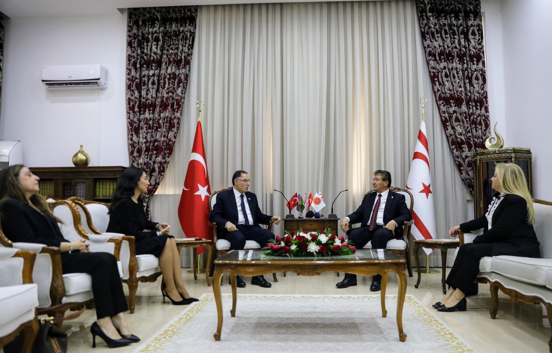 Ombudsman Səbinə Əliyeva Şimali Kipr Türk Cümhuriyyətində səfərdədir (FOTO)