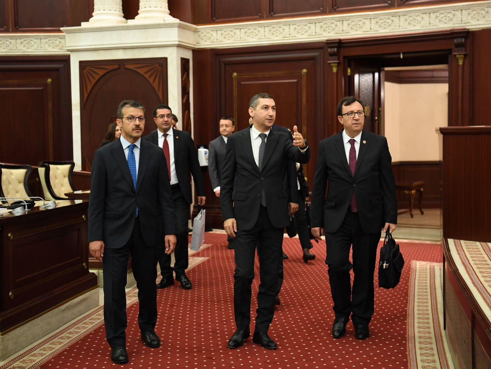 Milli Məclisdə Türkiyə Böyük Millət Məclisinin Baş katibinin müavini ilə görüş keçirilib (FOTO)