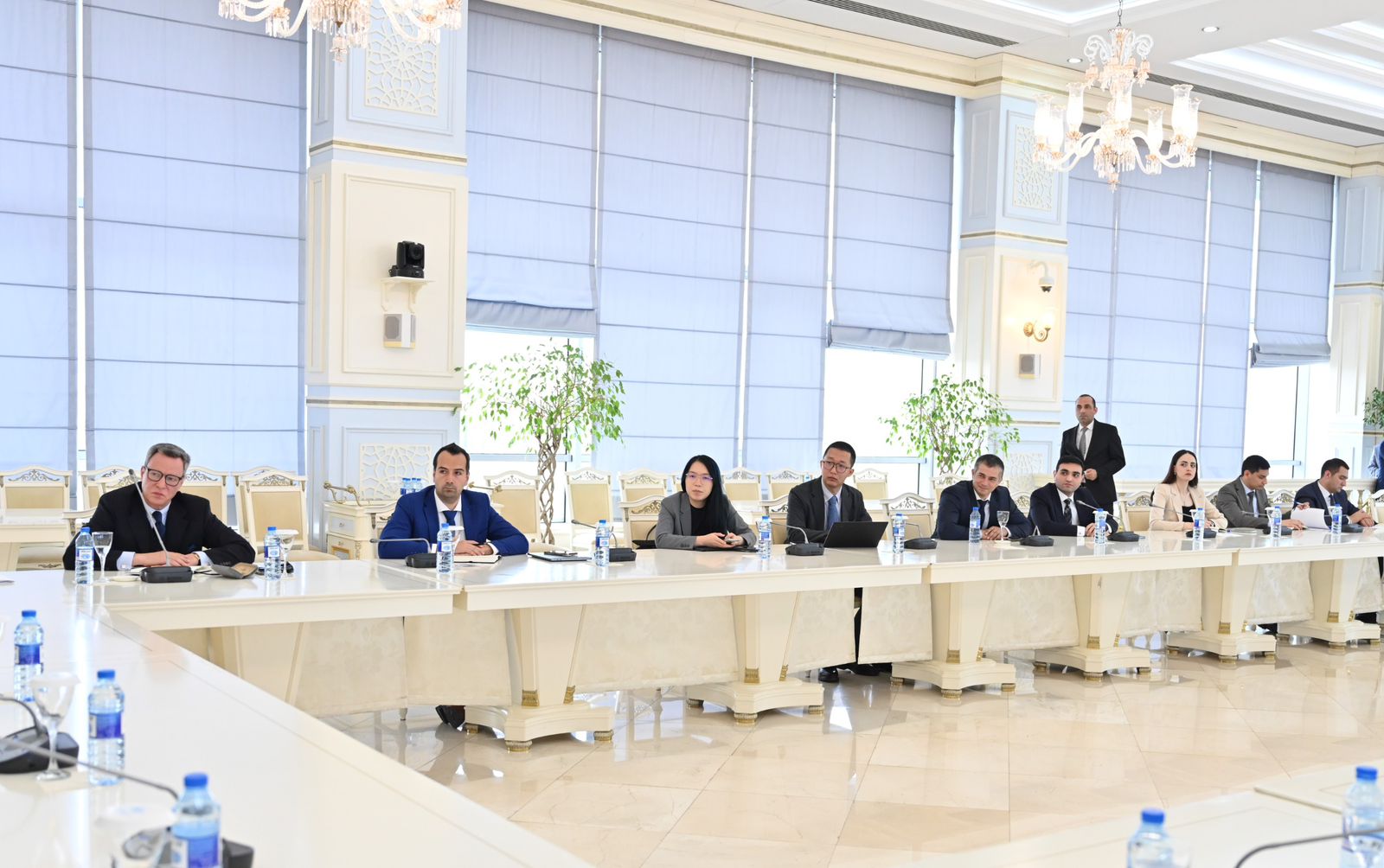 İqtisadi siyasət, sənaye və sahibkarlıq komitəsinin TikTok platformasının nümayəndə heyəti ilə görüşü keçirilib (FOTO)