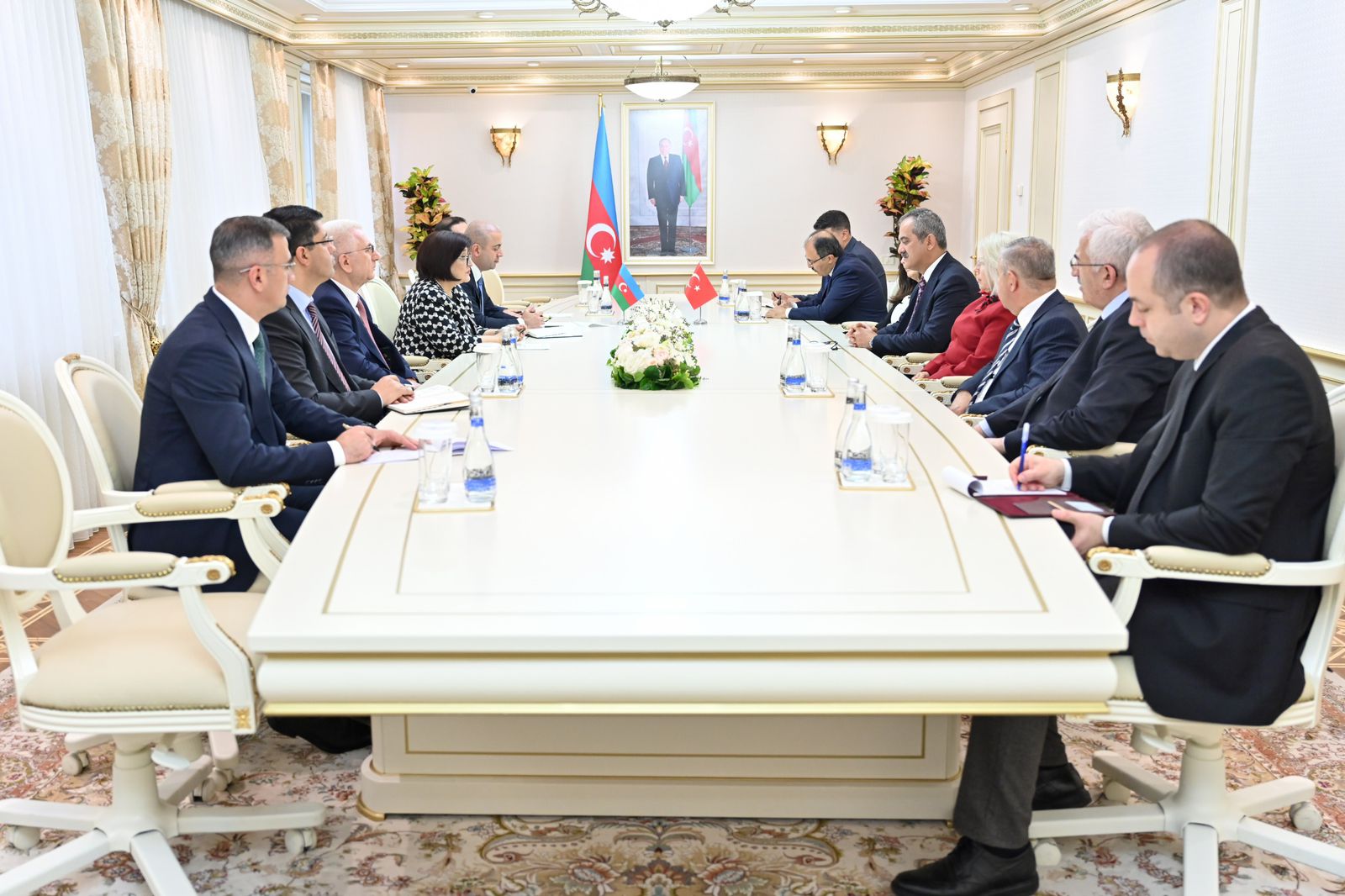 Sahibə Qafarova Türkiyə Böyük Millət Məclisinin nümayəndə heyəti ilə görüşüb (FOTO)