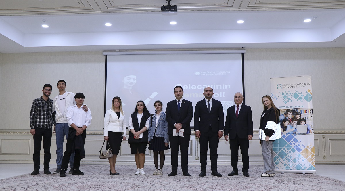 AzMİU Təbliğat-təşviqat qrupu Sumqayıt məktəbliləri ilə görüşüb (FOTO)