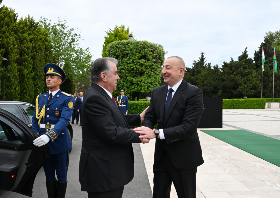 Tacikistan Prezidenti Emoməli Rəhmonun rəsmi qarşılanma mərasimi olub (FOTO)
