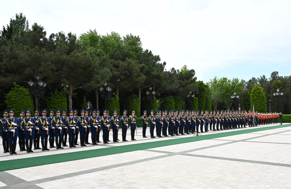 Tacikistan Prezidenti Emoməli Rəhmonun rəsmi qarşılanma mərasimi olub (FOTO)