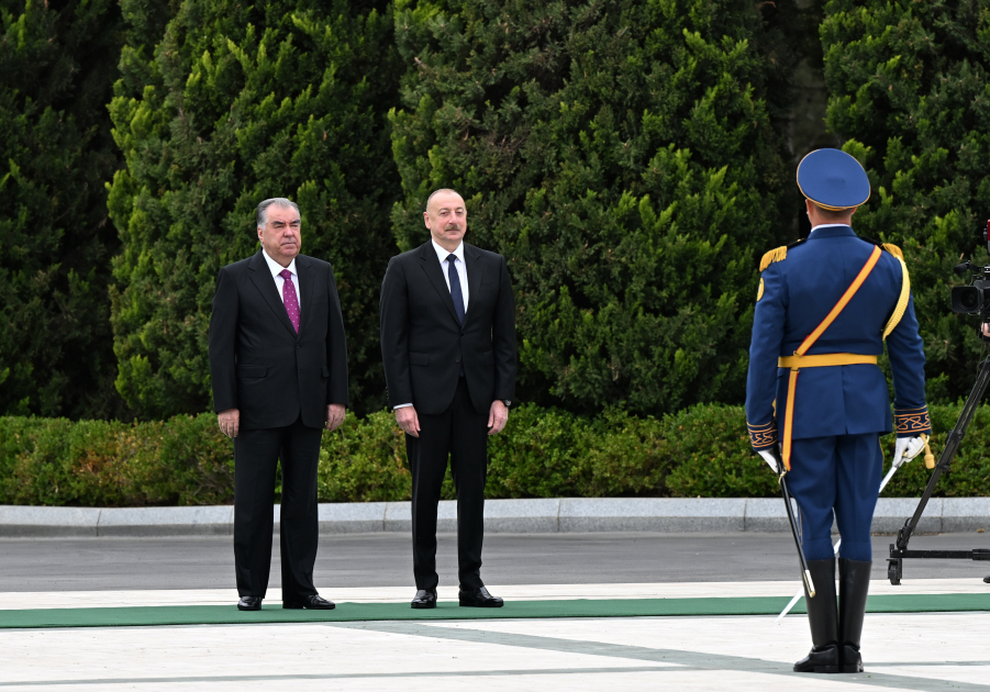 Tacikistan Prezidenti Emoməli Rəhmonun rəsmi qarşılanma mərasimi olub (FOTO)