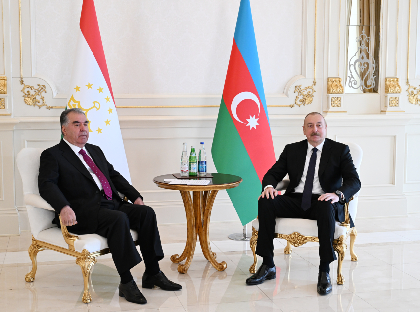 Prezident İlham Əliyevin Emoməli Rəhmon ilə təkbətək görüşü olub (FOTO) (YENİLƏNİB)