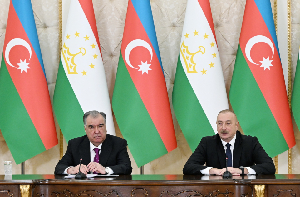 Azərbaycan və Tacikistan Prezidentləri mətbuata bəyanatlarla çıxış ediblər (FOTO/VİDEO) (YENİLƏNİB)