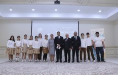 AzMİU Təbliğat-təşviqat qrupu Sumqayıt məktəbliləri ilə görüşüb (FOTO)