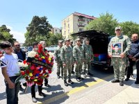 Sumqayıtda Birinci Qarabağ Müharibəsinin şəhidi Elməddin Abbasovla vida mərasimi keçirilib, dəfn olundu (FOTO/VİDEO) (YENİLƏNİB)