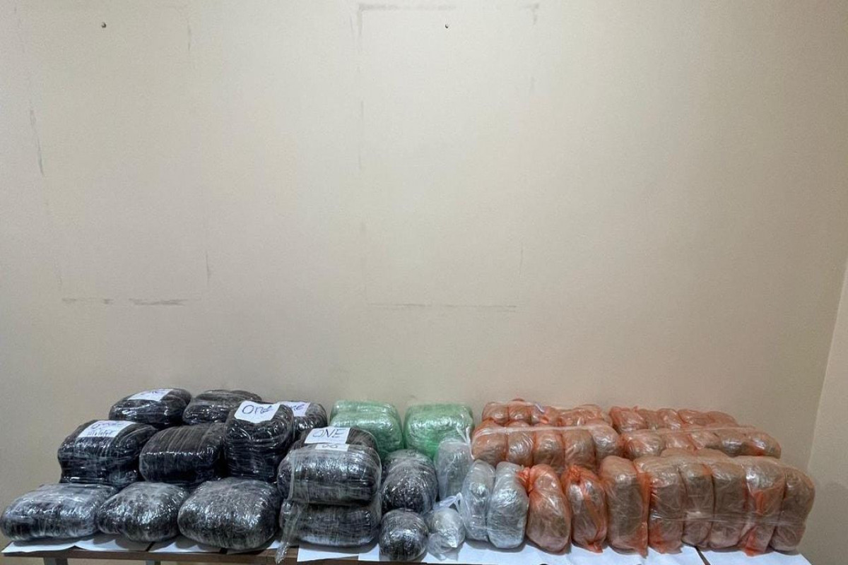 Azərbaycana külli miqdarda narkotikin keçirilməsinin qarşısı alındı (FOTO)