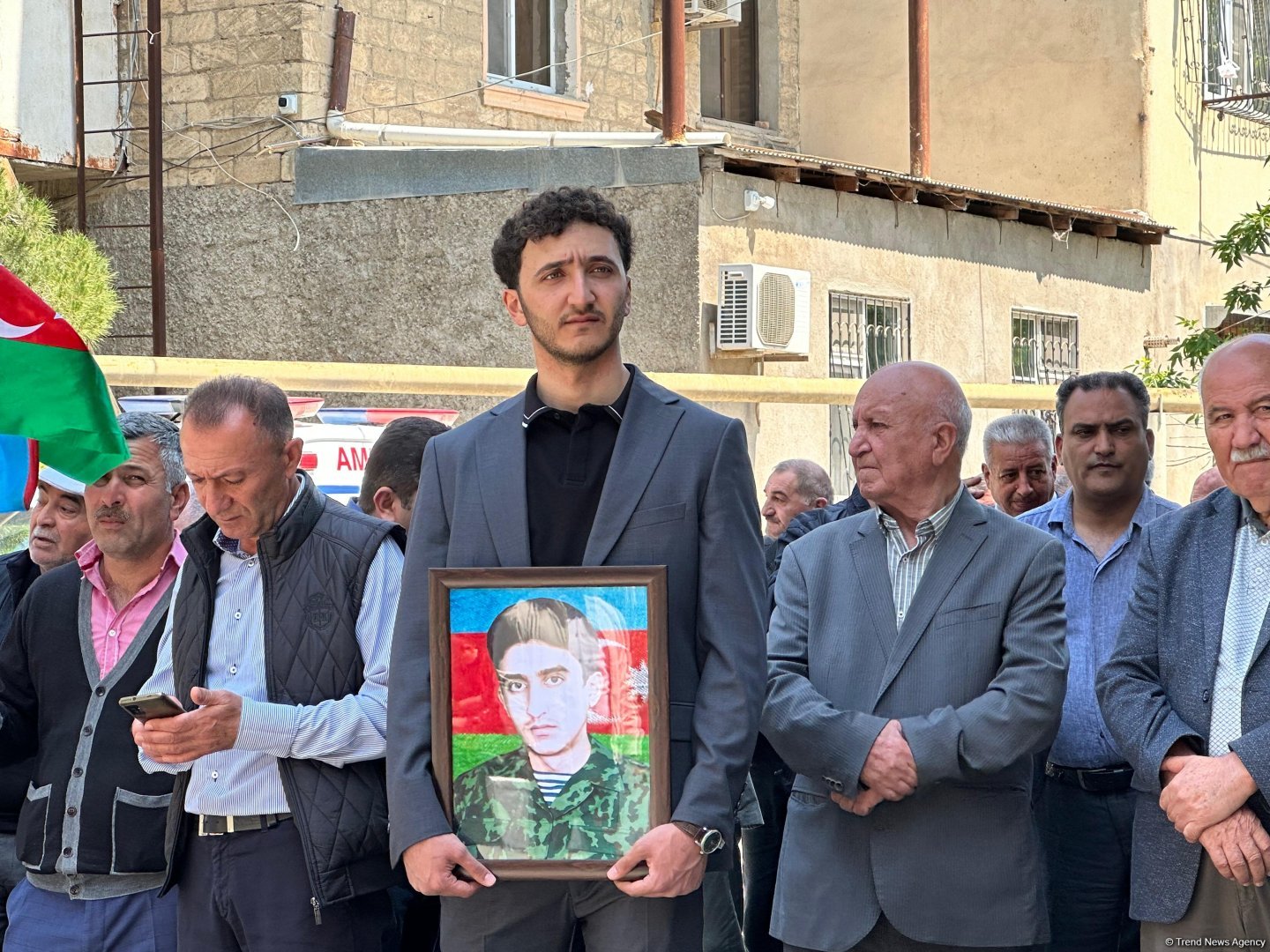 Sumqayıtda Birinci Qarabağ müharibəsinin şəhidi Cavid Ələkbərovla vida mərasimi keçirilib, dəfn olundu (FOTO/VİDEO)