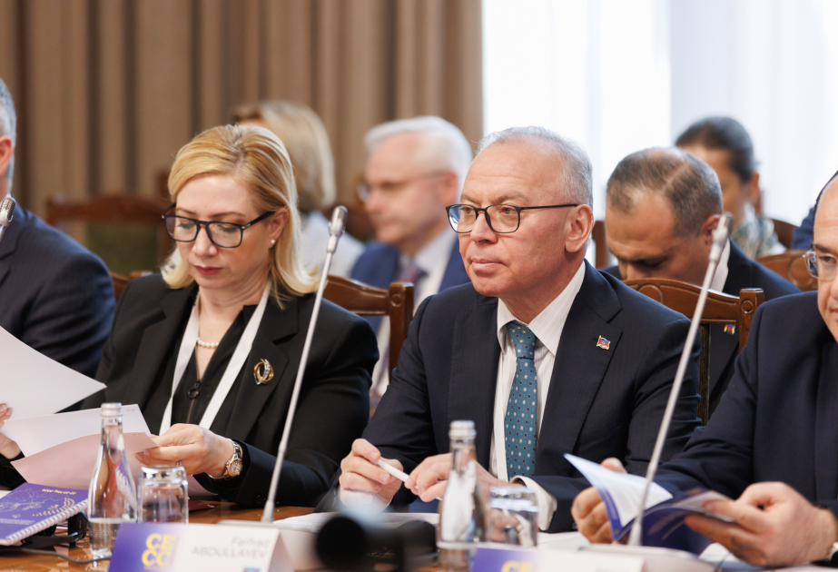 Konstitusiya Məhkəməsinin sədri Moldovada beynəlxalq tədbirdə iştirak edib