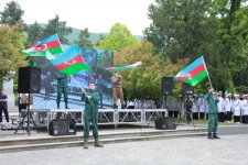 Səhiyyə Nazirliyi Müstəqillik Günü ilə bağlı Şəkidə “İlk tibbi yardım - ikinci həyata addım” adlı fleşmob keçirib