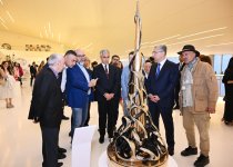 Heydər Əliyev Mərkəzində “Görünməyənin cizgiləri” sərgisi açılıb (FOTO/VİDEO)