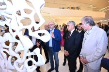 Heydər Əliyev Mərkəzində “Görünməyənin cizgiləri” sərgisi açılıb (FOTO/VİDEO)