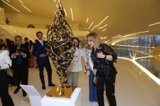 Heydər Əliyev Mərkəzində “Görünməyənin cizgiləri” sərgisi açılıb (FOTO/VİDEO)