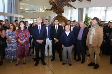 Heydər Əliyev Mərkəzində “Görünməyənin cizgiləri” sərgisi açılıb (FOTO/VİDEO)