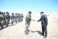 Hərbi Polis İdarəsinin şəxsi heyəti ilə döyüş hazırlığı məşqləri keçirilib (FOTO)