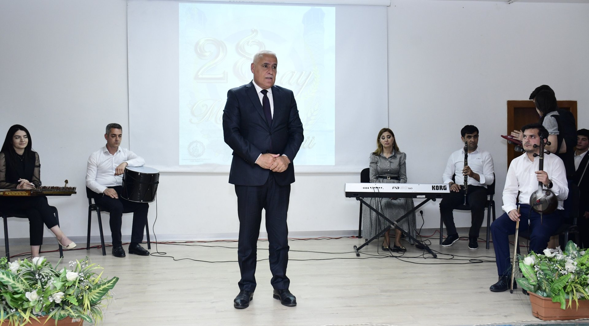 28 May Müstəqillik  Gününə həsr edilmiş “Müstəqilliyimiz əbədidir” adlı tədbir keçirilib (FOTO)