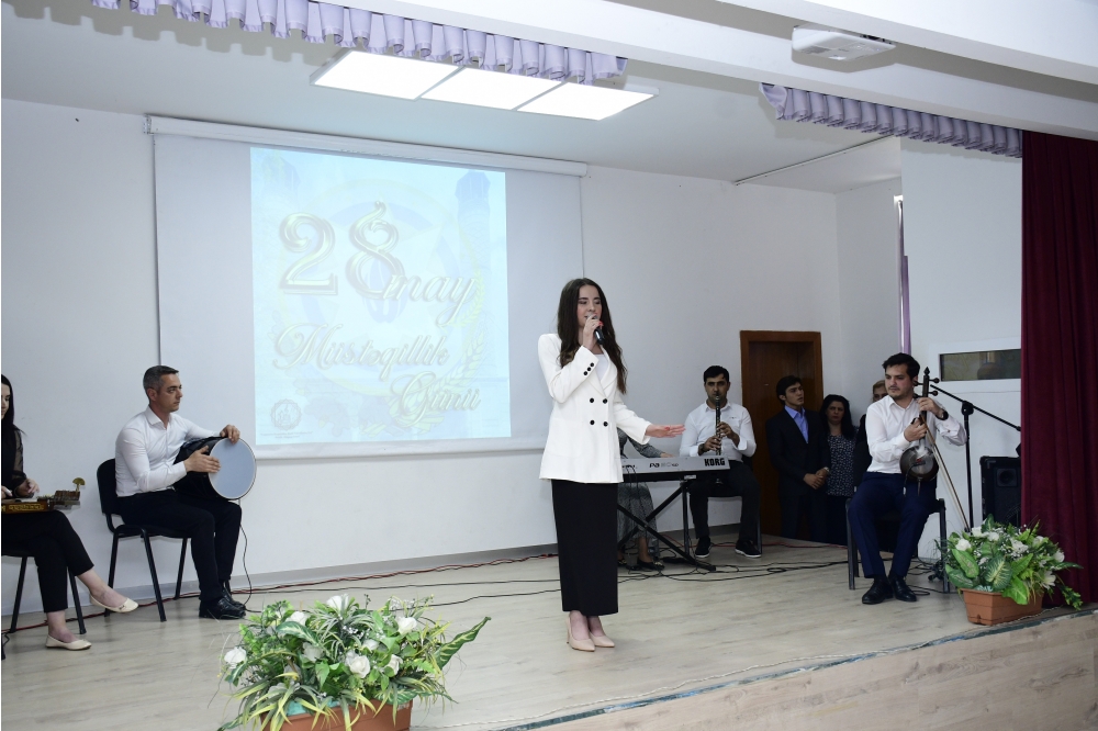 28 May Müstəqillik  Gününə həsr edilmiş “Müstəqilliyimiz əbədidir” adlı tədbir keçirilib (FOTO)