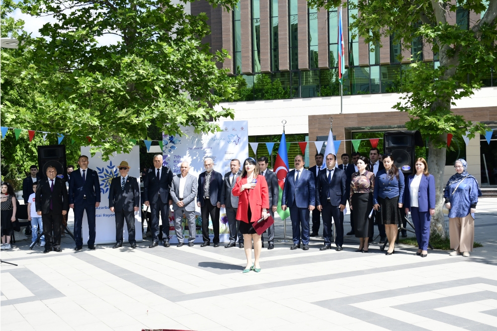 Xətai rayonunda “Azərbaycanım” mövzusunda VII Uşaq və Gənc Rəsm Festivalı keçirilib (FOTO)