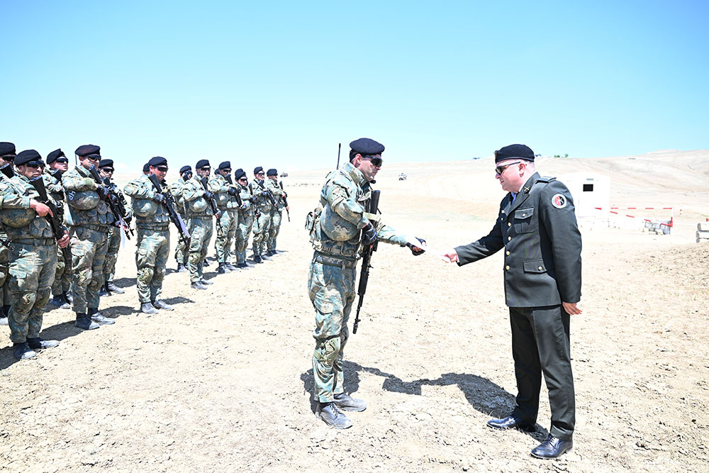 Hərbi Polis İdarəsinin şəxsi heyəti ilə döyüş hazırlığı məşqləri keçirilib (FOTO)