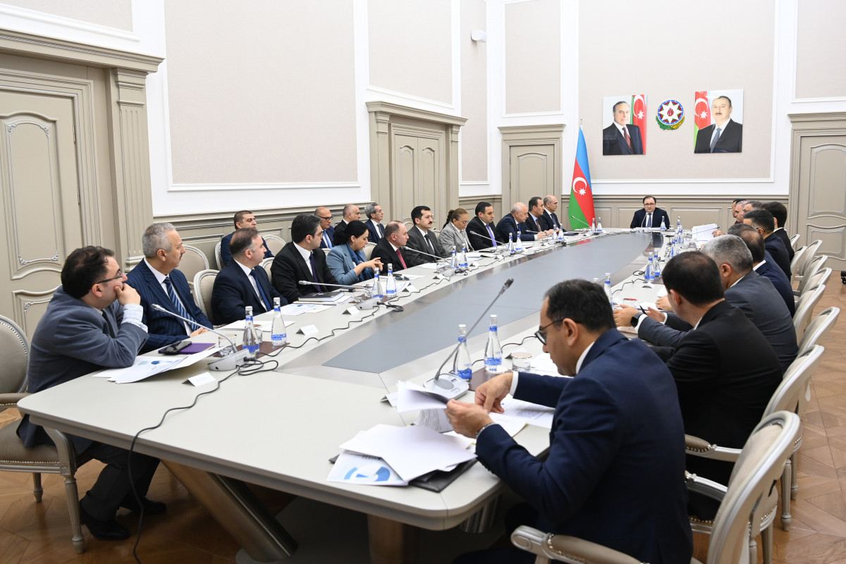 Naxçıvanla bağlı Nazirlər Kabinetində iclas keçirilib