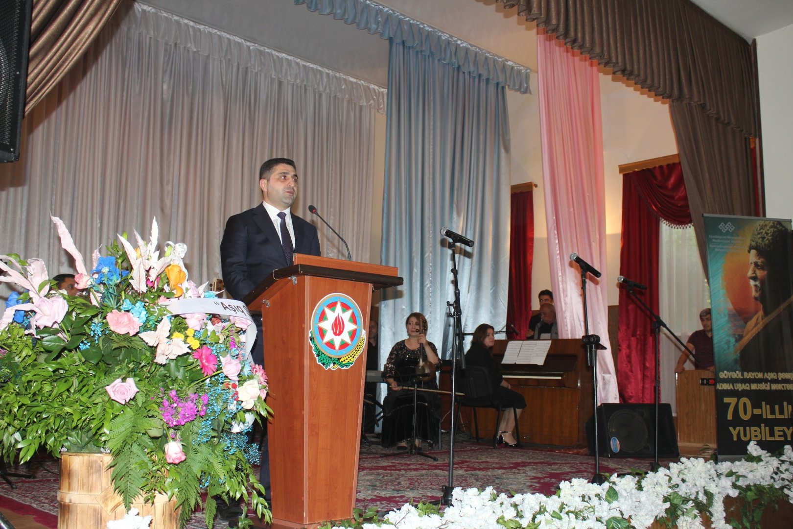 Göygöldə Aşıq Şəmşir adına Uşaq Musiqi məktəbinin 70 illik yubileyi qeyd olunub (FOTO)