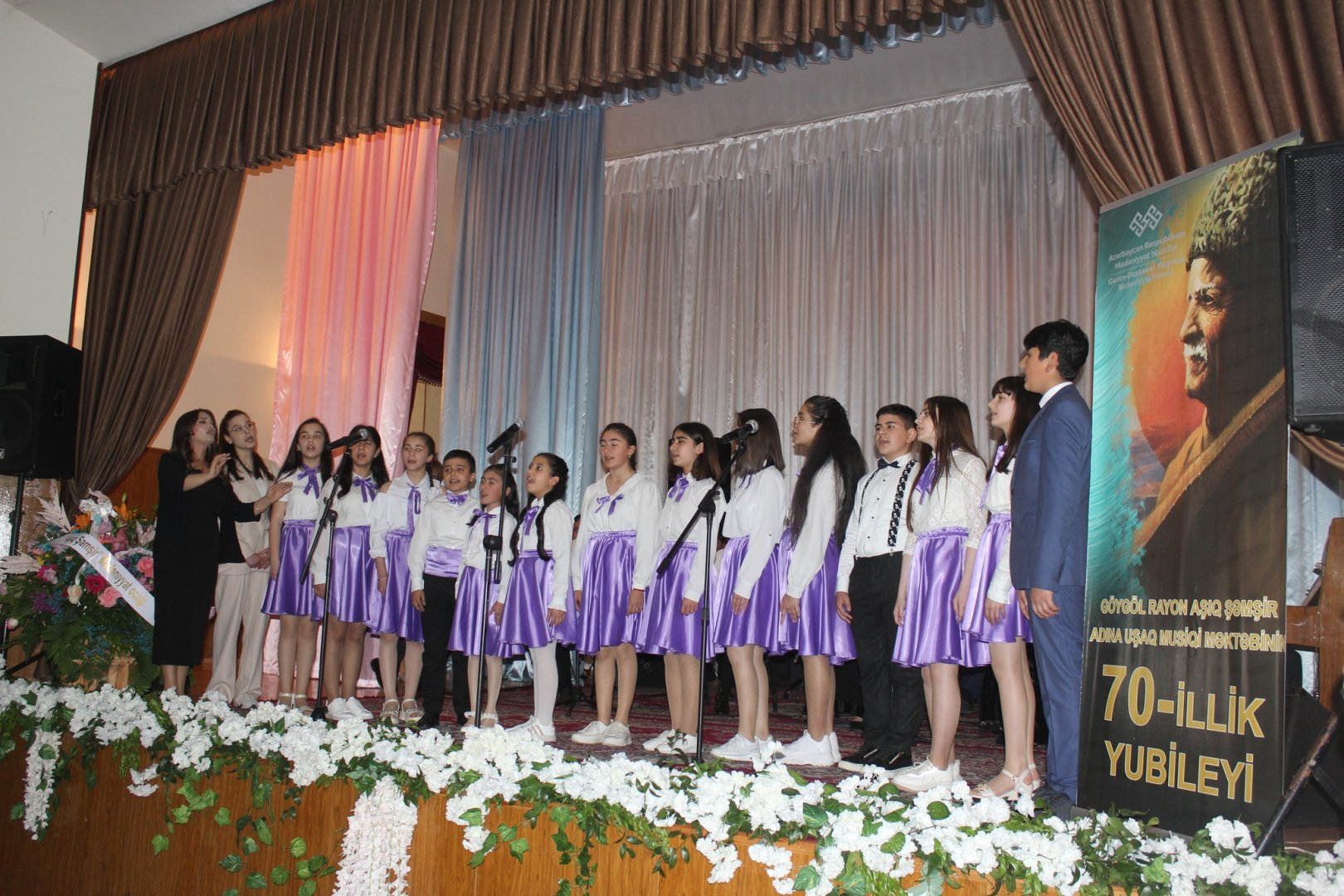 Göygöldə Aşıq Şəmşir adına Uşaq Musiqi məktəbinin 70 illik yubileyi qeyd olunub (FOTO)
