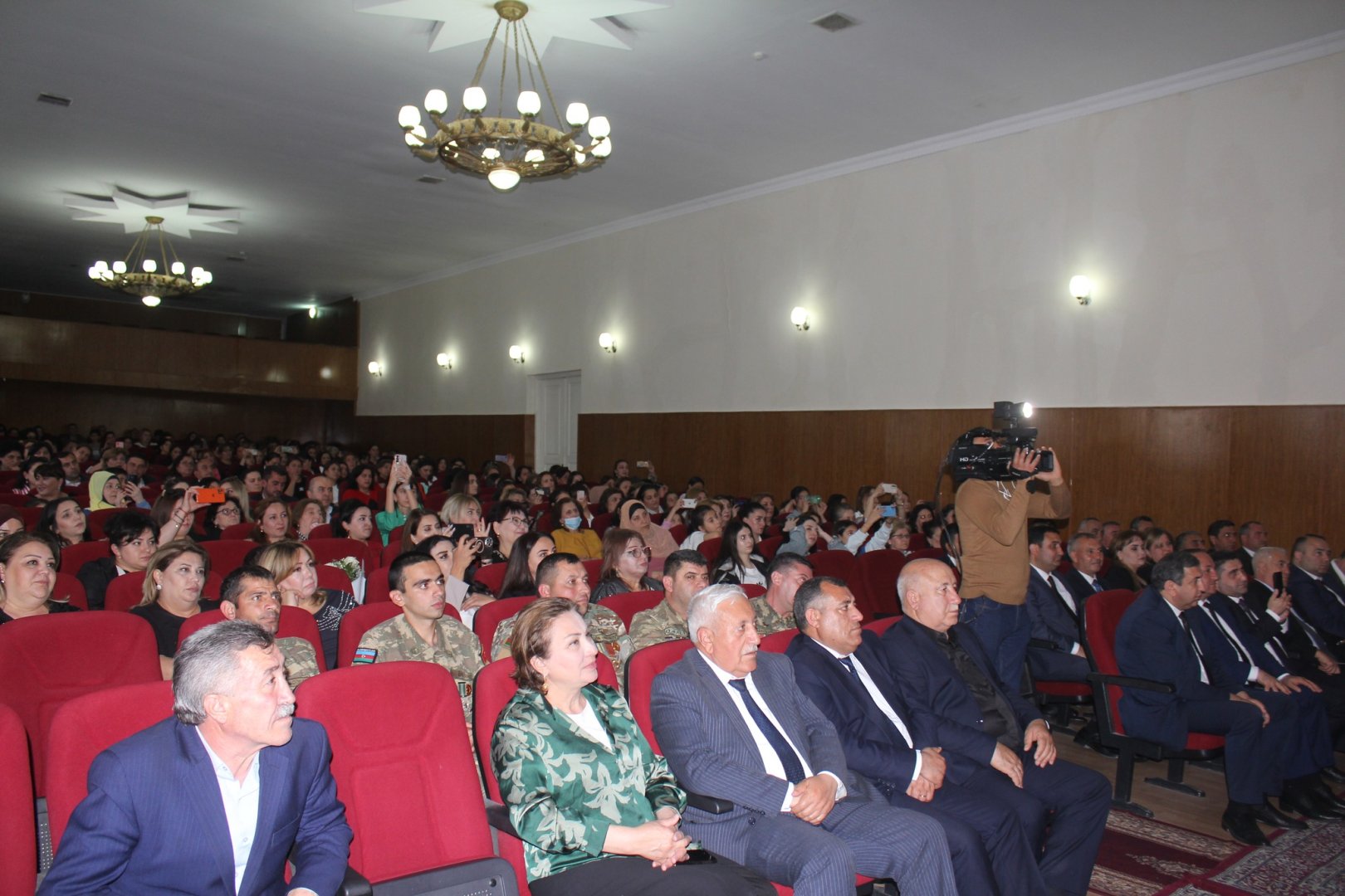 Göygöldə Aşıq Şəmşir adına Uşaq Musiqi məktəbinin 70 illik yubileyi qeyd olunub (FOTO)