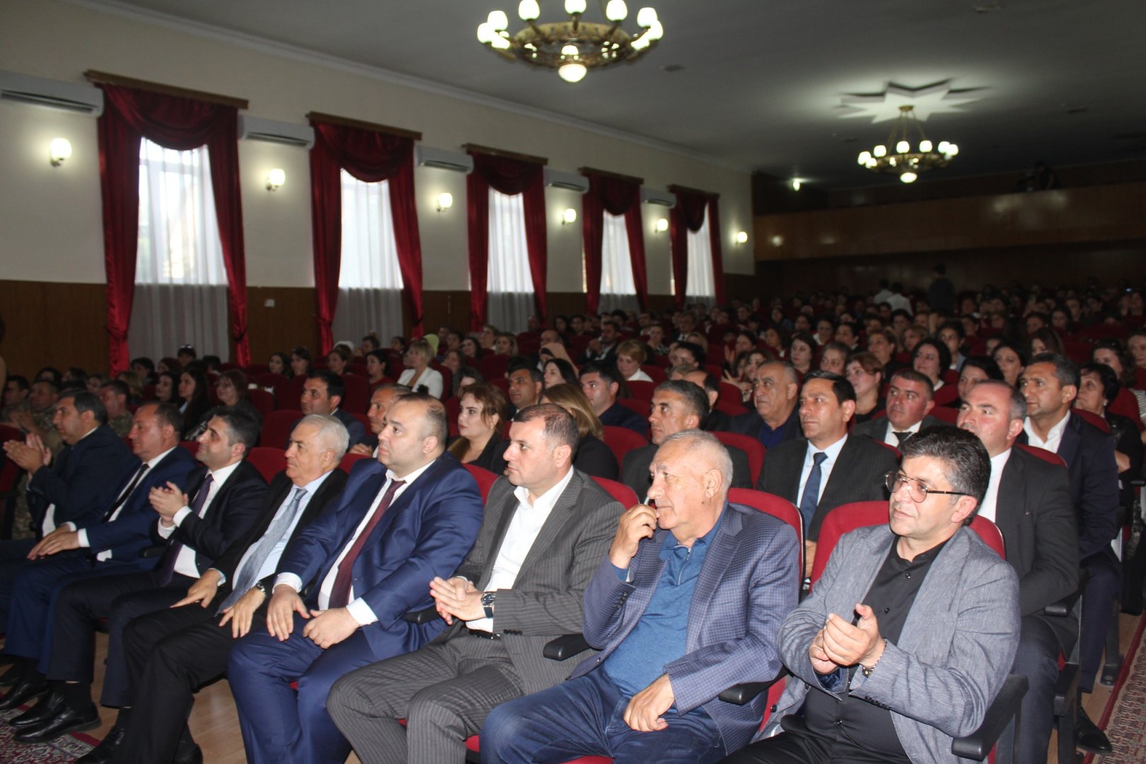 Göygöldə Aşıq Şəmşir adına Uşaq Musiqi məktəbinin 70 illik yubileyi qeyd olunub (FOTO)