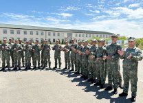 Hərbi qulluqçuların asudə vaxtı səmərəli təşkil olunur (FOTO)
