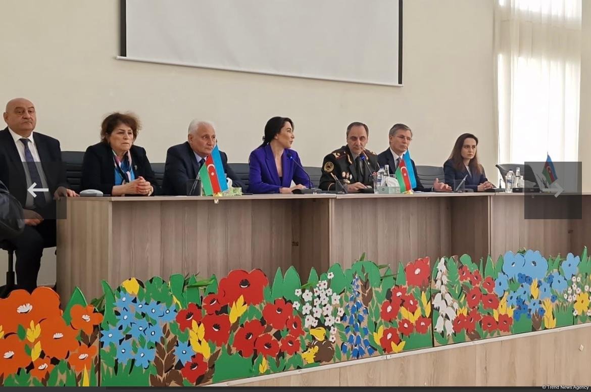 Əfv sərəncamı qadınlar üçün 4 saylı cəzaçəkmə müəssisəsində icra olunur (FOTO)