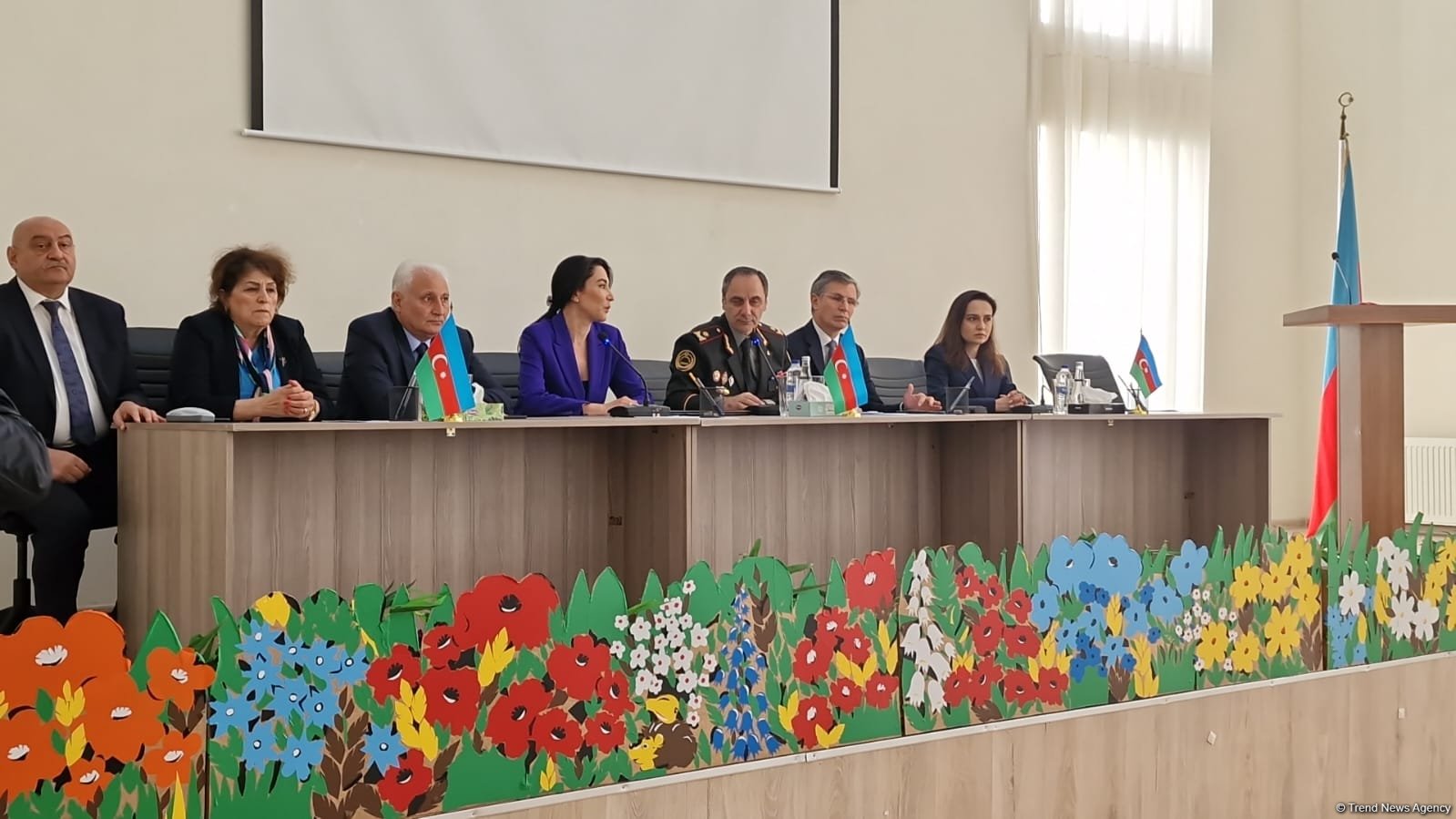 Əfv sərəncamı qadınlar üçün 4 saylı cəzaçəkmə müəssisəsində icra olunur (FOTO)