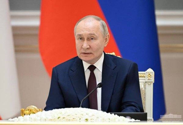Vladimir Putin ilk dəfə Kuril adalarına səfər edib