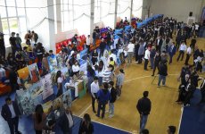 1000-dən çox məktəbli və kollec tələbəsi AzMİU-da (FOTO)