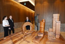 Prezident İlham Əliyev və Birinci xanım Mehriban Əliyeva Bakıda “Crescent Bay” layihəsinin təqdimatı və “Crescent Mall” ticarət mərkəzinin açılışında iştirak ediblər (YENİLƏNİB) (FOTO/VİDEO)