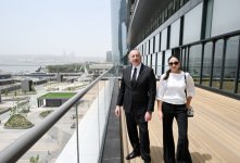Prezident İlham Əliyev və Birinci xanım Mehriban Əliyeva Bakıda “Crescent Bay” layihəsinin təqdimatı və “Crescent Mall” ticarət mərkəzinin açılışında iştirak ediblər (YENİLƏNİB) (FOTO/VİDEO)