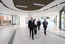 Prezident İlham Əliyev və Birinci xanım Mehriban Əliyeva Bakıda “Crescent Bay” layihəsinin təqdimatı və “Crescent Mall” ticarət mərkəzinin açılışında iştirak ediblər (YENİLƏNİB) (FOTO/VİDEO)