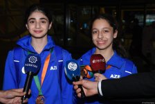 Avropa çempionatında uğurlu çıxış edən Azərbaycan gimnastları Vətənə dönüblər (FOTO)