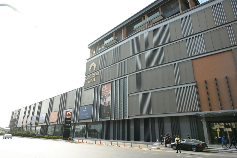 Prezident İlham Əliyev və Birinci xanım Mehriban Əliyeva Bakıda “Crescent Bay” layihəsinin təqdimatı və “Crescent Mall” ticarət mərkəzinin açılışında iştirak ediblər (YENİLƏNİB) (FOTO/VİDEO)