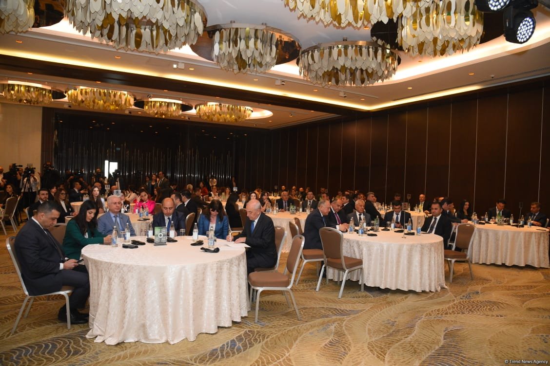 “Yaşıl artım gündəliyində təhsil” konfransı keçirilib (FOTO) (ƏLAVƏ OLUNUB)