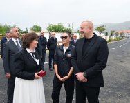Prezident İlham Əliyev və Birinci xanım Mehriban Əliyeva Xocalı şəhərinə köçən sakinlərlə görüşüblər (FOTO/VİDEO) (YENİLƏNİB)