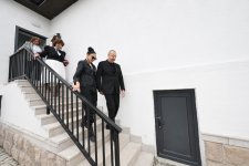 Prezident İlham Əliyev və Birinci xanım Mehriban Əliyeva Xocalı şəhərinə köçən sakinlərlə görüşüblər (FOTO/VİDEO) (YENİLƏNİB)