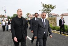Prezident İlham Əliyev və Birinci xanım Mehriban Əliyeva Xocalı şəhərinə köçən sakinlərlə görüşüblər (FOTO/VİDEO) (YENİLƏNİB)