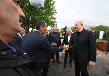 Prezident İlham Əliyev və Birinci xanım Mehriban Əliyeva Xocalı şəhərinə köçən sakinlərlə görüşüblər (FOTO/VİDEO) (YENİLƏNİB)