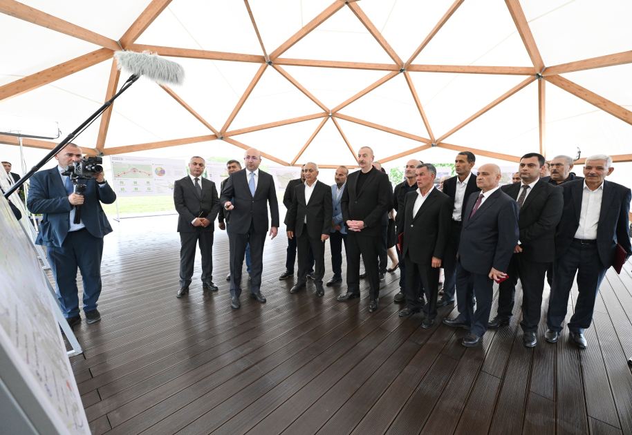 Prezident İlham Əliyev və Birinci xanım Mehriban Əliyeva Xocalı şəhərinə köçən sakinlərlə görüşüblər (FOTO/VİDEO) (YENİLƏNİB)