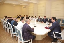 Elnur Rzayev Region Liqasının qalibi olan futbolçularla görüşüb (FOTO)