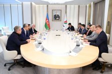 SOCAR ilə “AD Ports Group” arasında əməkdaşlığın genişləndirilməsi imkanları müzakirə edilib (FOTO)